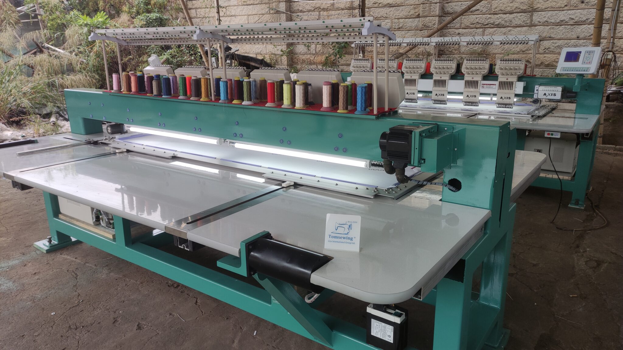 Used Multi Needle Embroidery Machine 6 head Axis 906