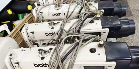 BROTHER 7250 automatic trimmer sewing machines