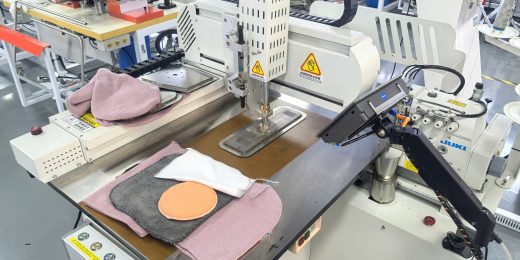 automatic template overlock sewing machine