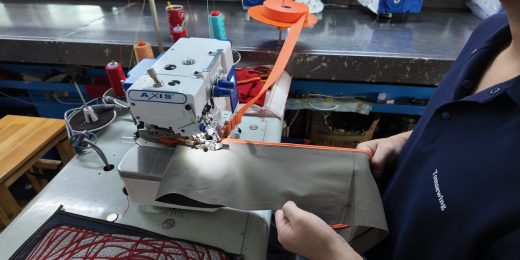 Pocket Binding Overlock Sewing Machine